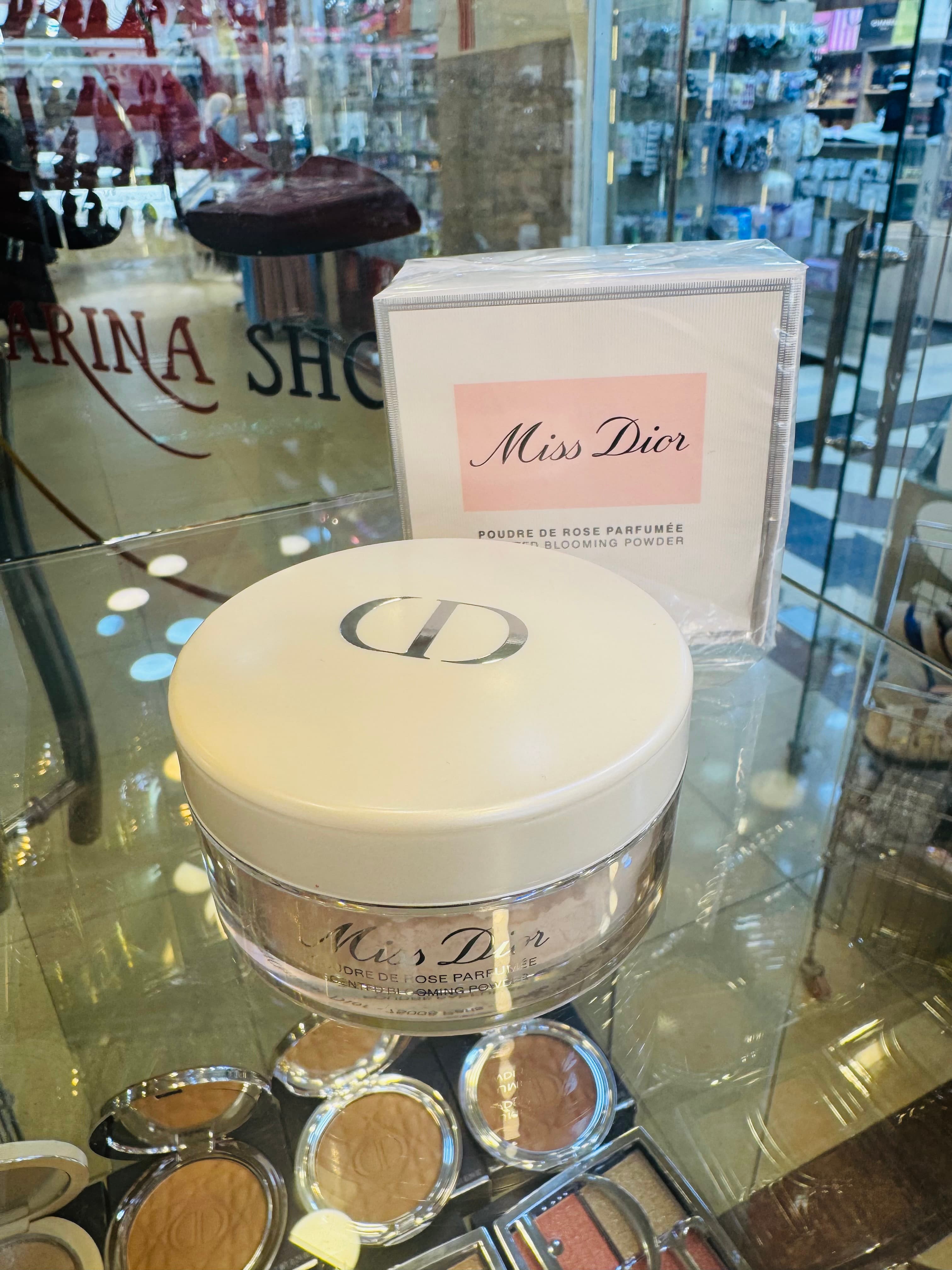 Miss Dior Scented blooming powder 3